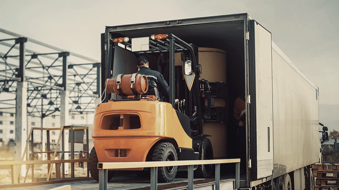forklift-loading-refrigerated-trailer