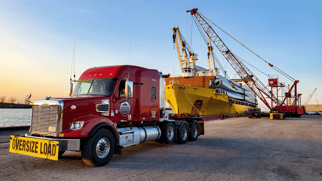 truck-parked-at-the-port 