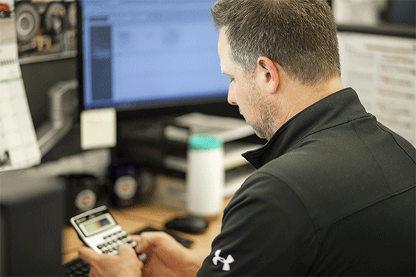 logistics-sales-professional-calculating-margin